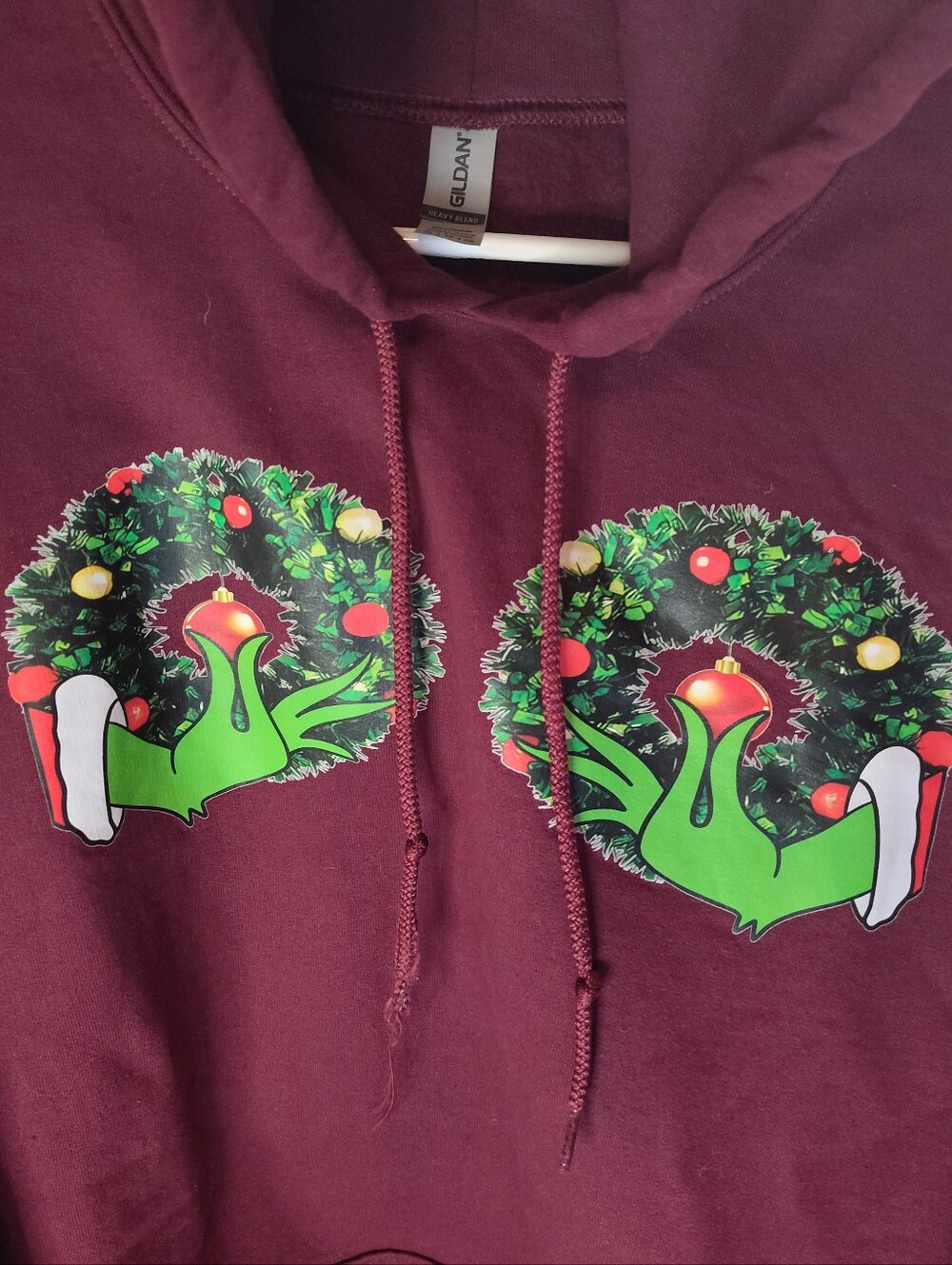 Grinch Christmas Wreaths Gildan Hoodie Size XL